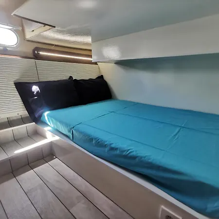 Flottant Ajaccio (Corsica)