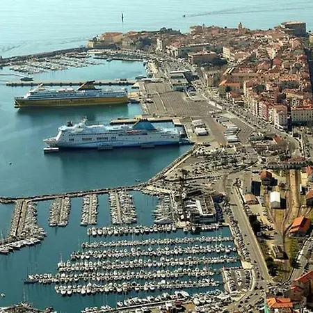Apartment Flottant Ajaccio (Corsica)